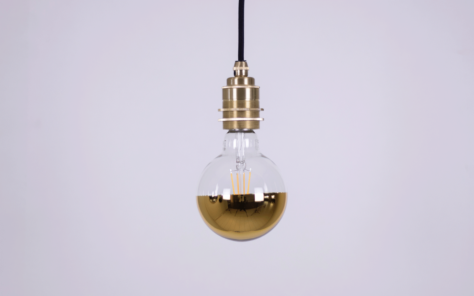 Calex Crown Gold 4W LED Light Bulb