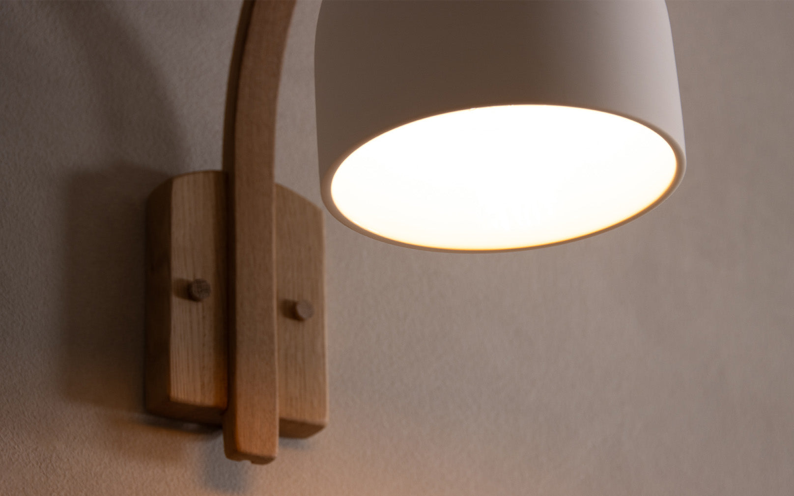 Bue - Stem Wall Light | Tom Raffield