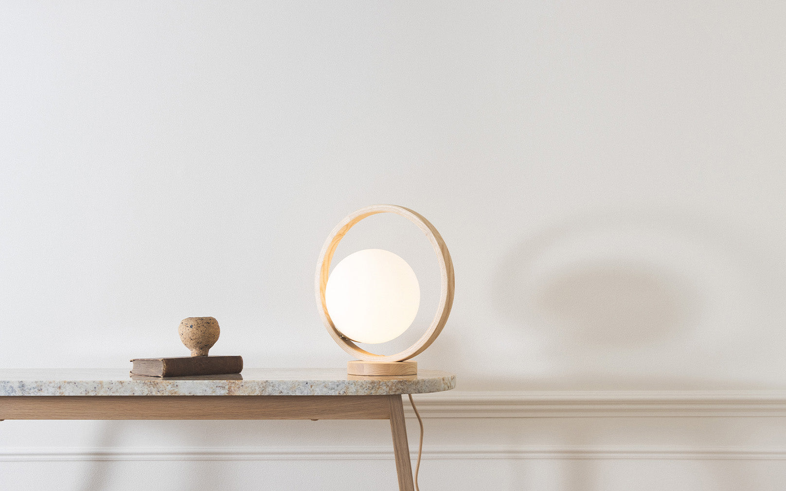 Loer Table Light