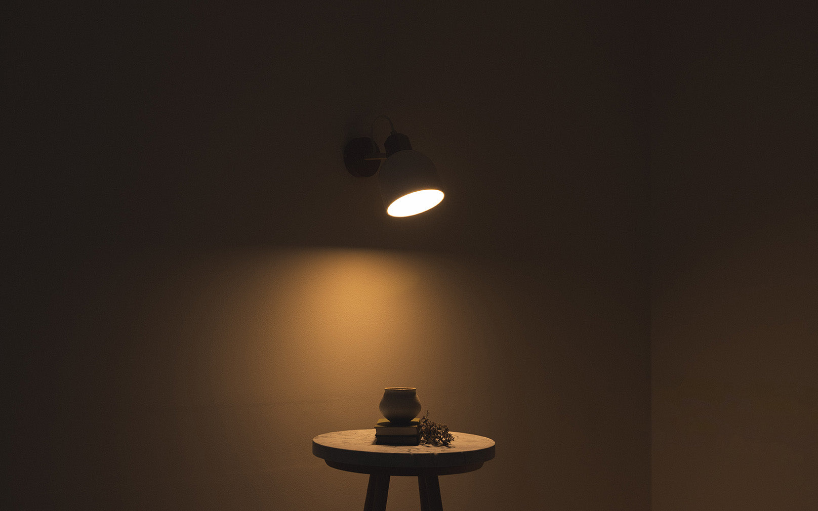 Bue - Spire Wall Light