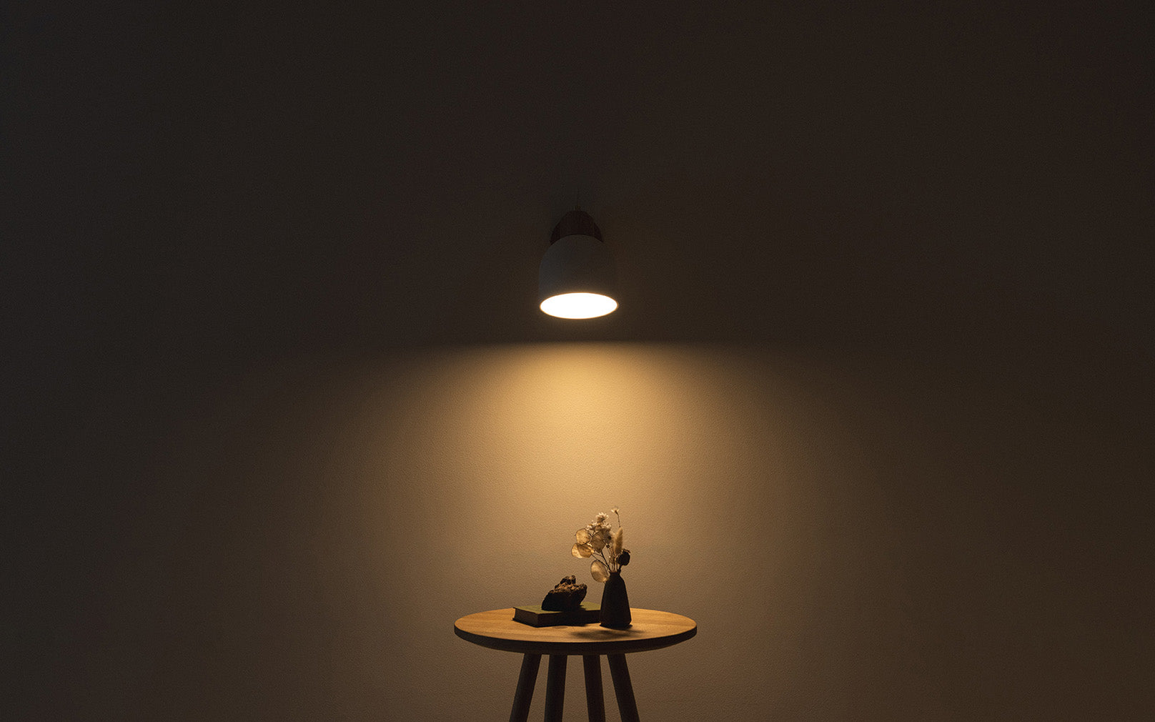 Bue - Spire Wall Light