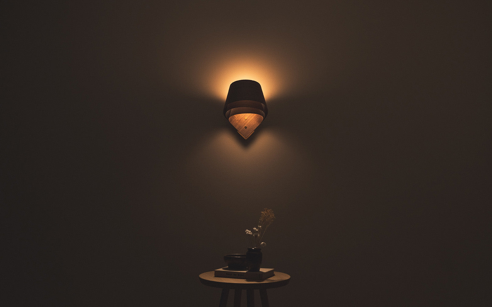 Cape Wall Light