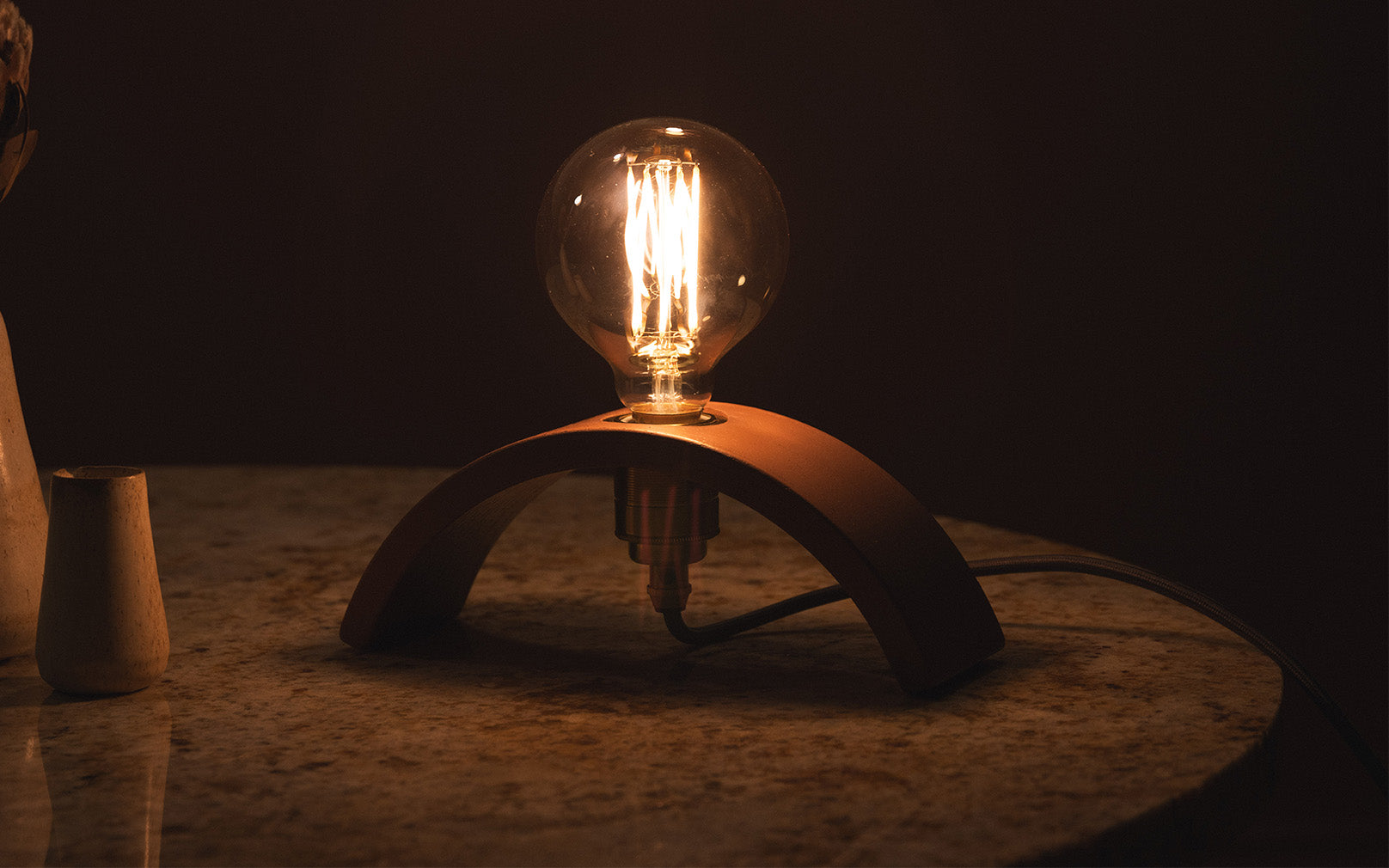 Cove Archer Table Light
