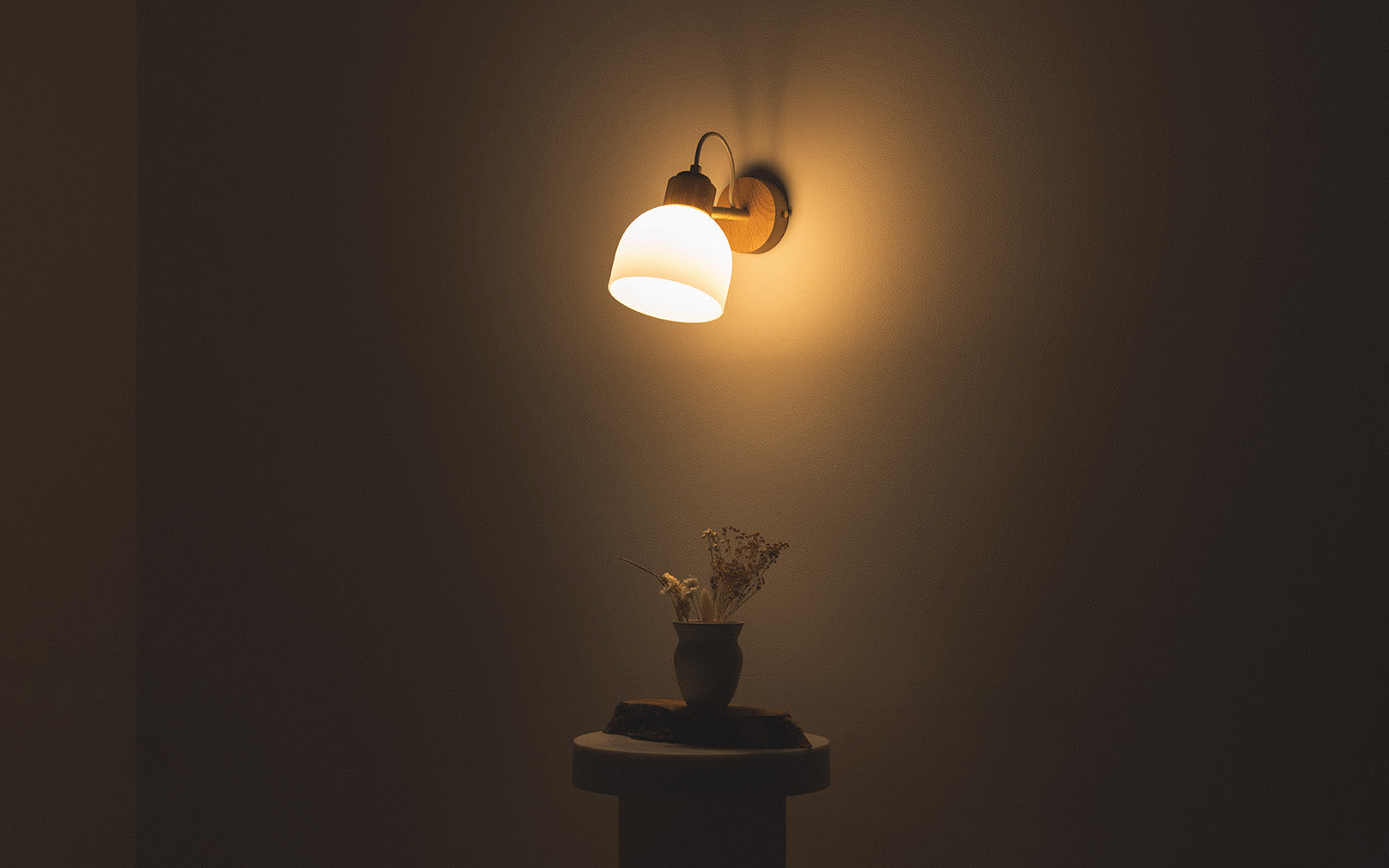 Glass Bue - Spire Wall Light