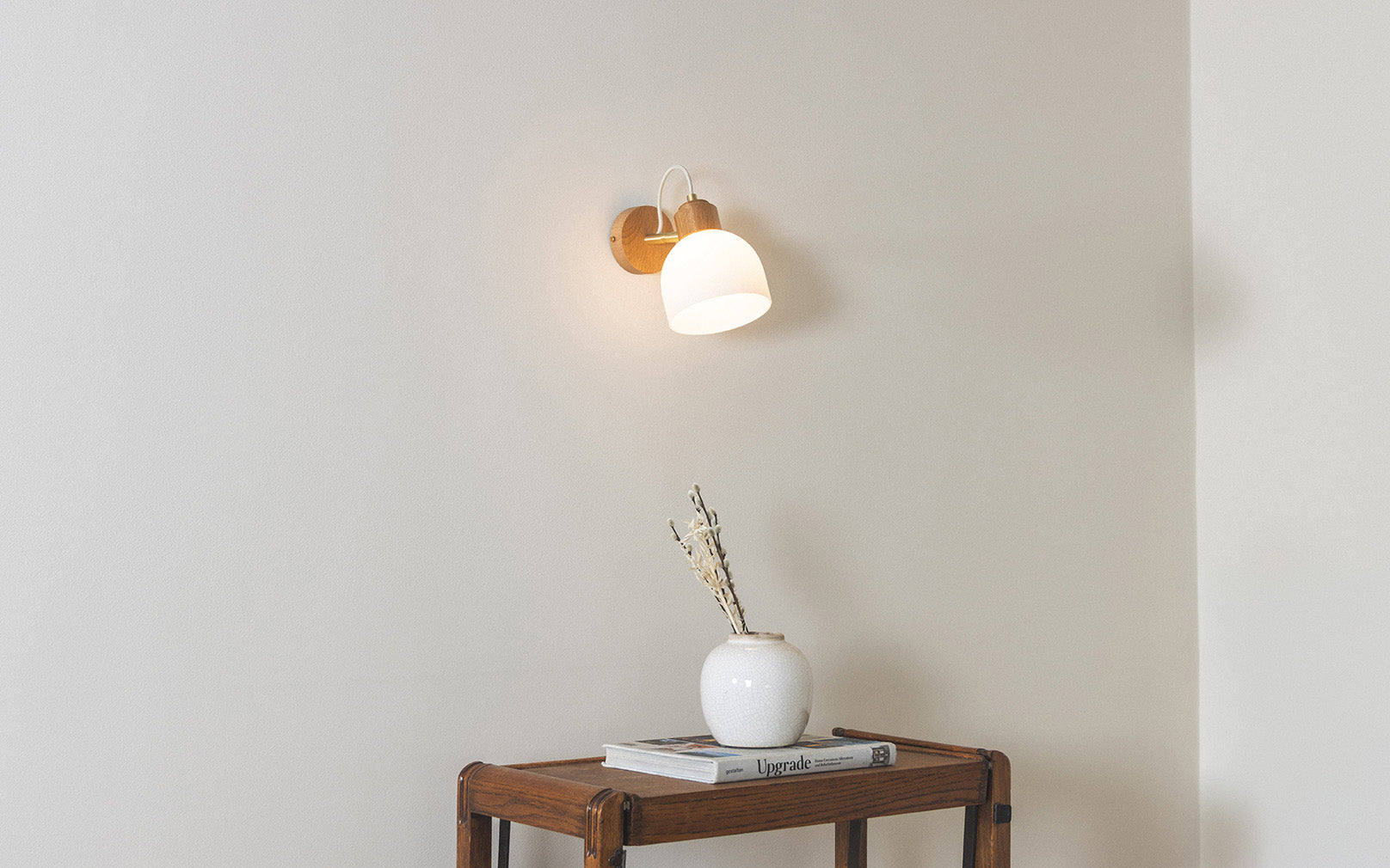 Glass Bue - Spire Wall Light
