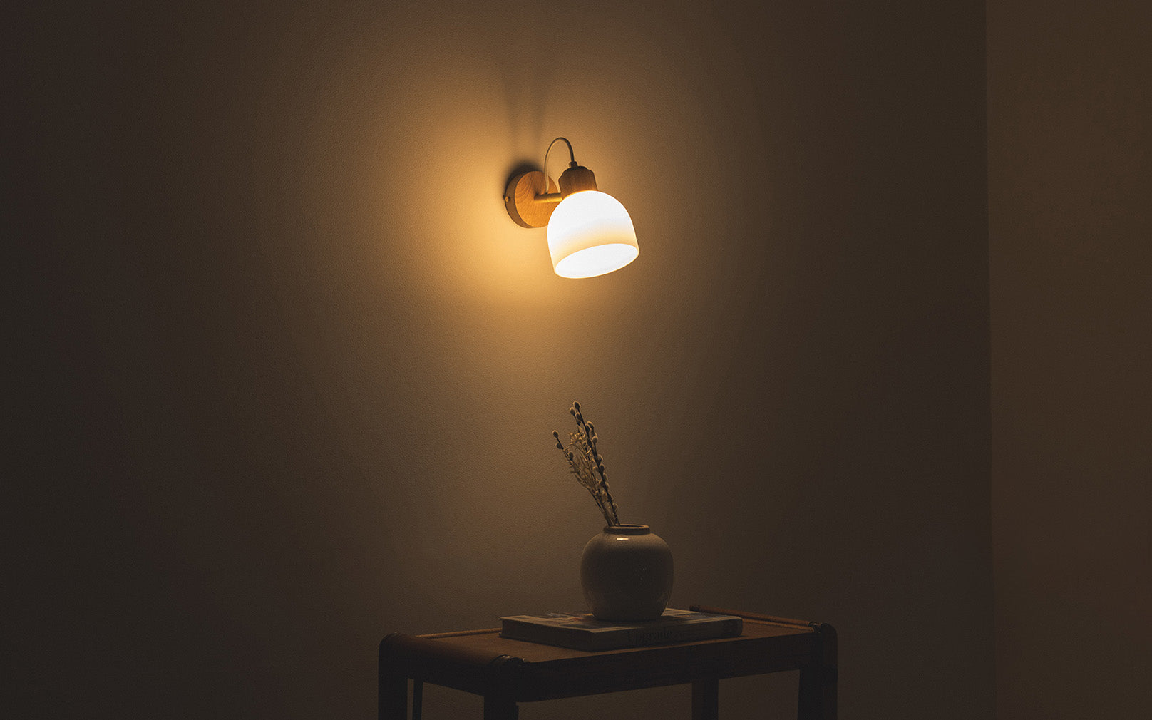 Glass Bue - Spire Wall Light