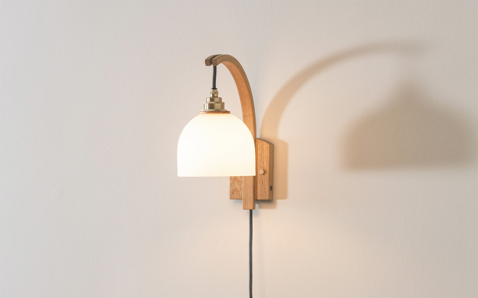 Oak / Plug and Switch