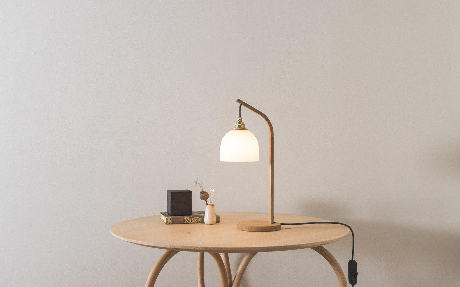 Glass Bue - Stem Table Light