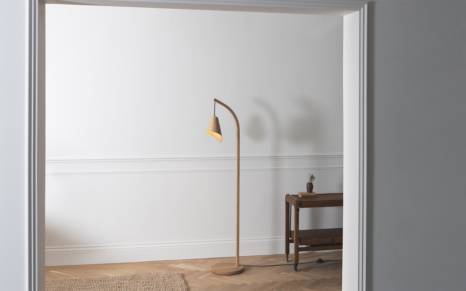 Keel - Stem Floor Light