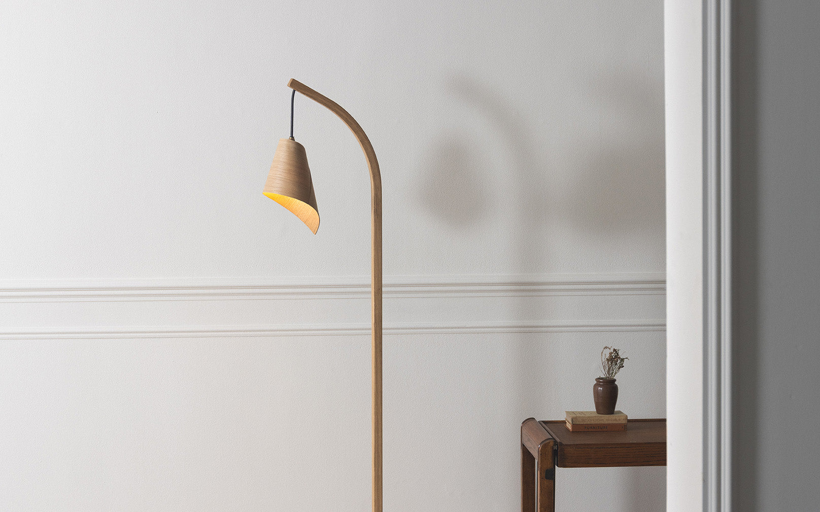 Keel - Stem Floor Light