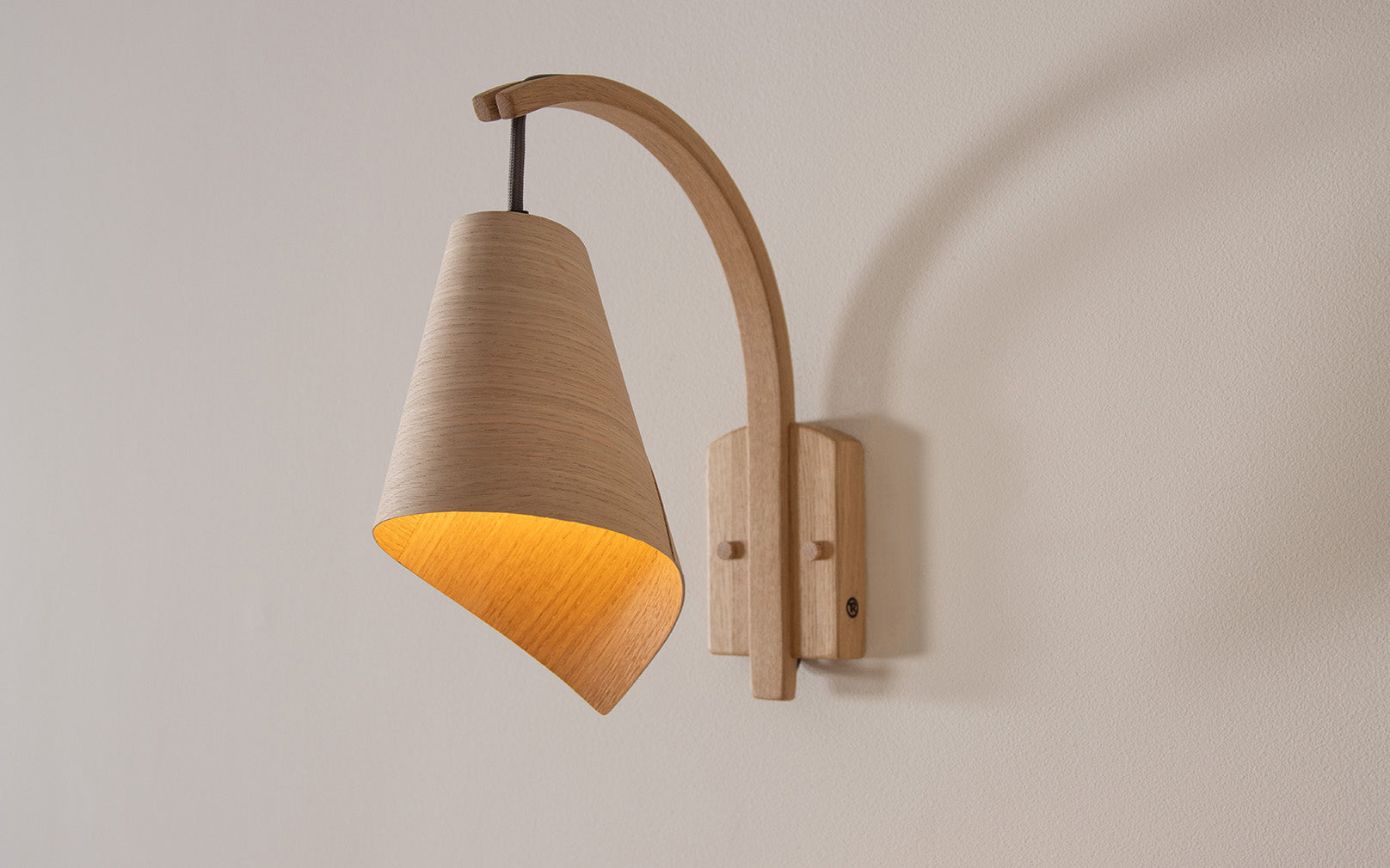 Keel - Stem Wall Light | Tom Raffield