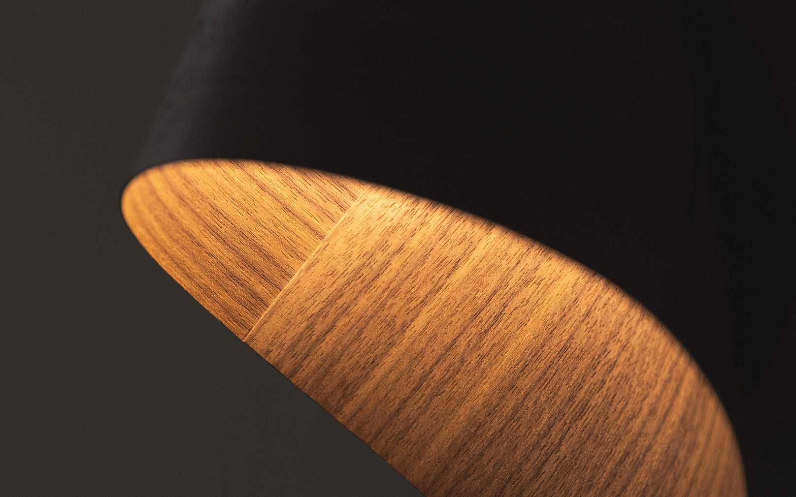 Keel Wall Light