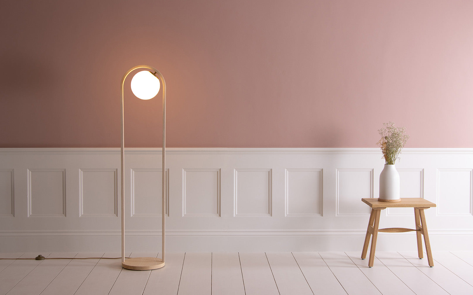 Loer Floor Light | Tom Raffield