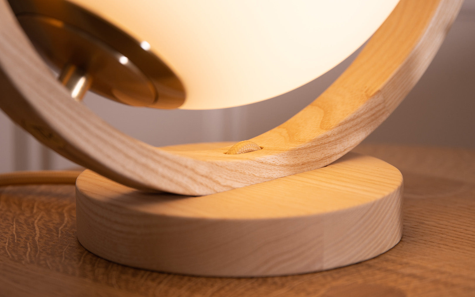 Loer Table Light