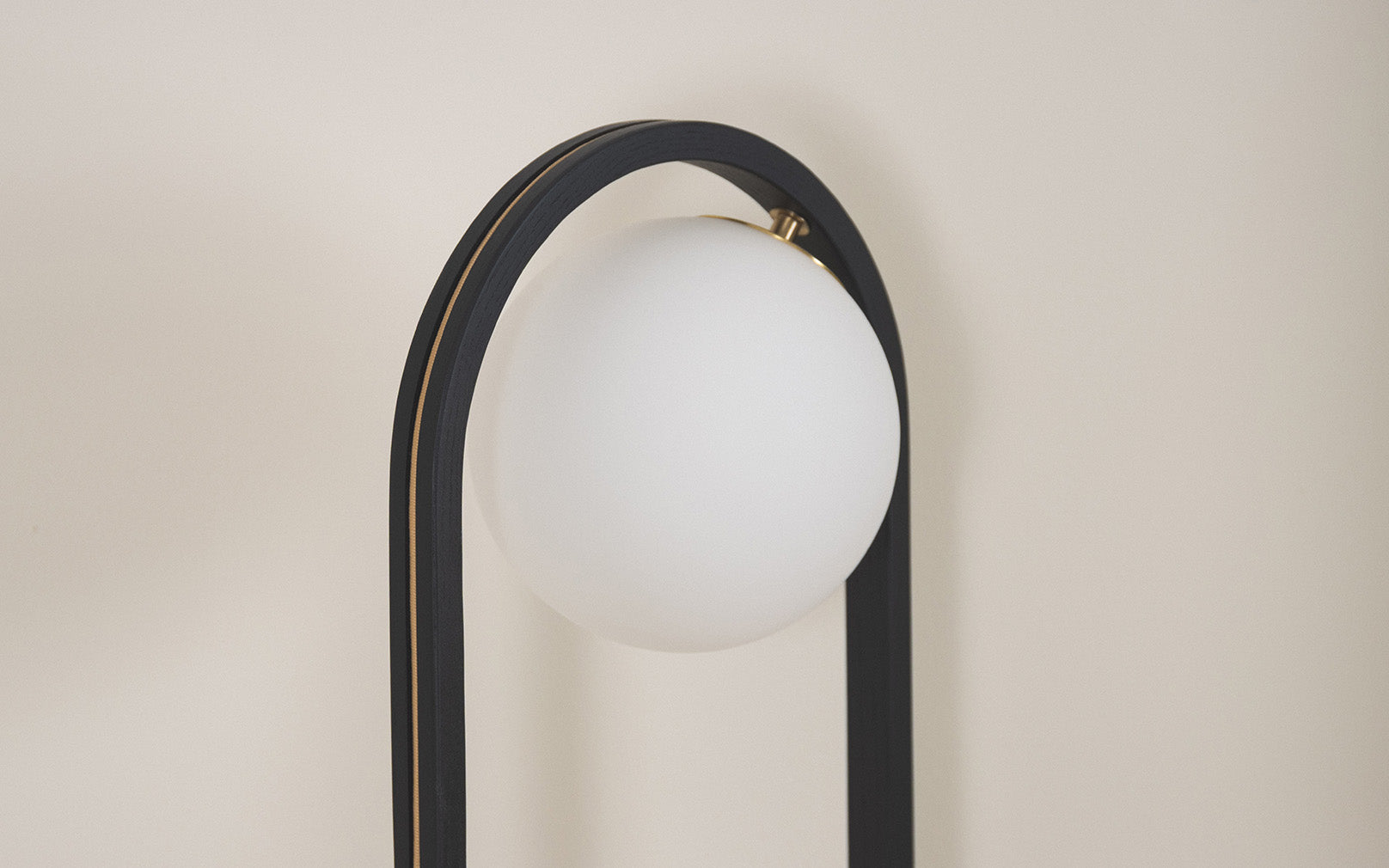 Noctis Loer Floor Light