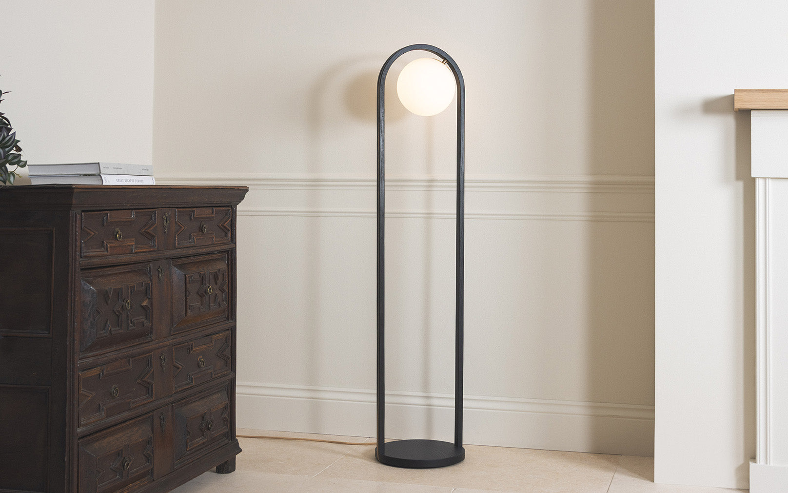 Noctis Loer Floor Light