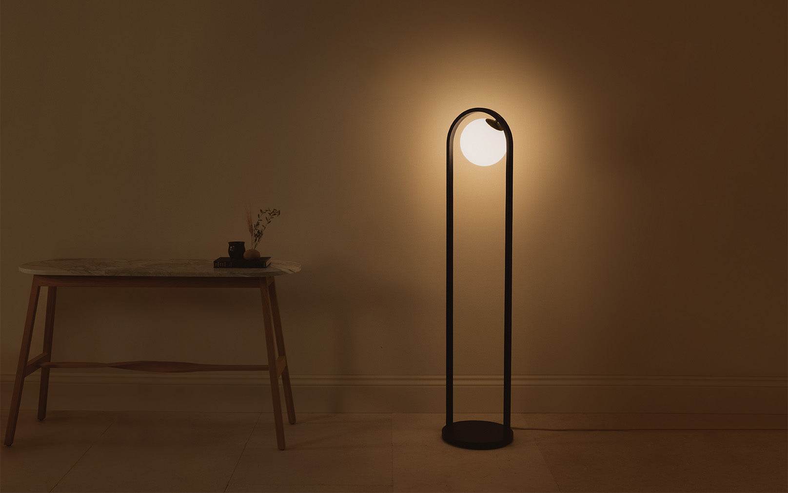 Noctis Loer Floor Light