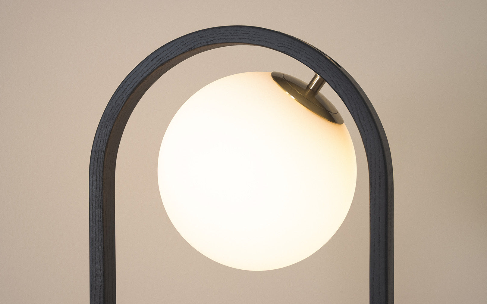 Noctis Loer Floor Light