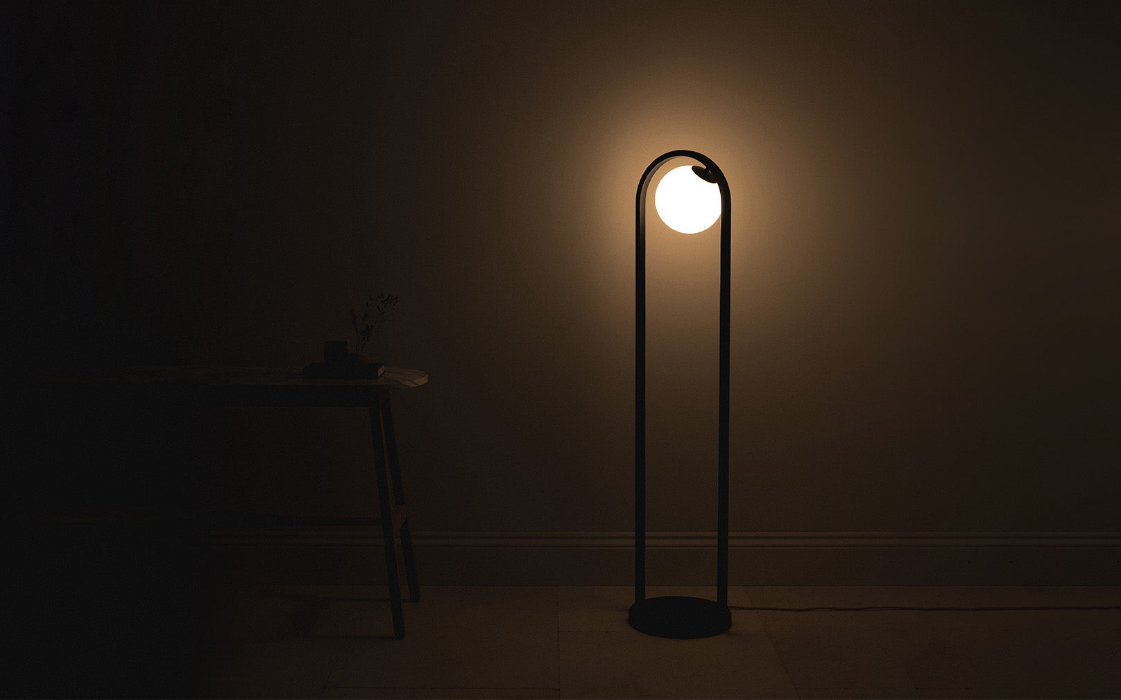 Noctis Loer Floor Light
