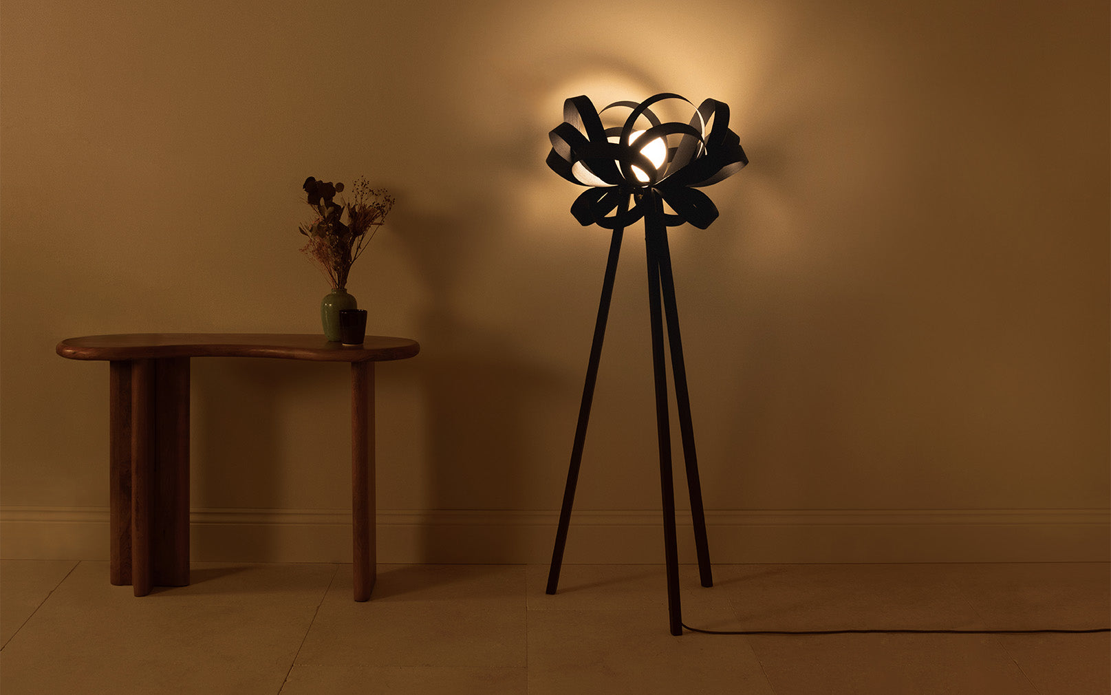 Noctis Skipper Floor Light