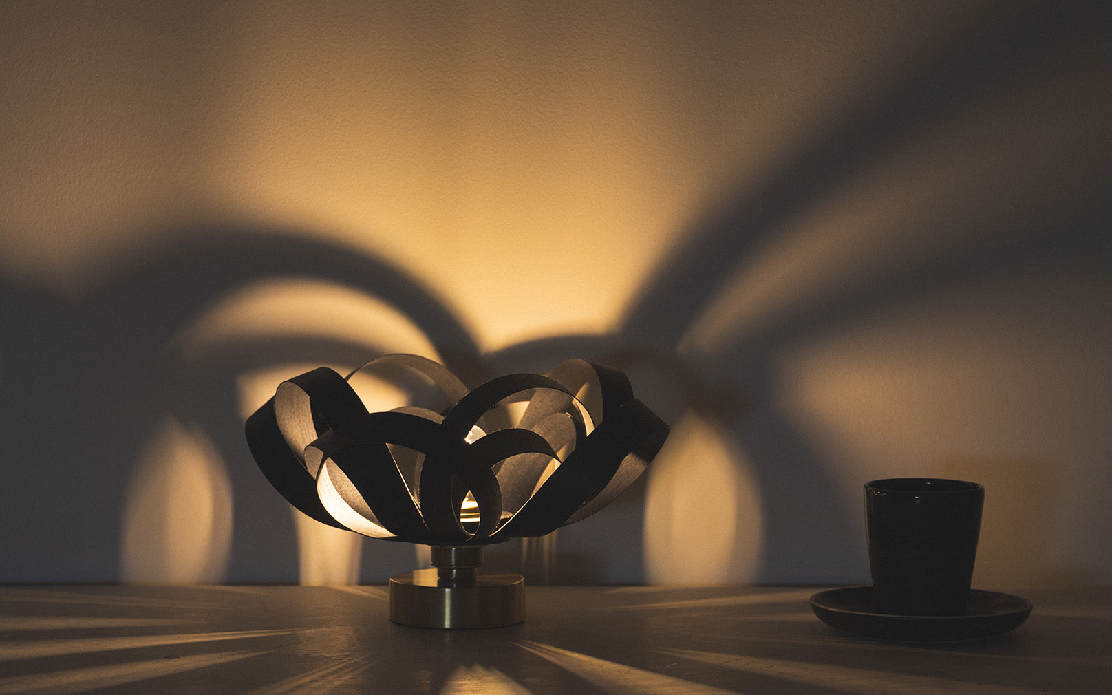 Noctis Skipper Portable Table Light