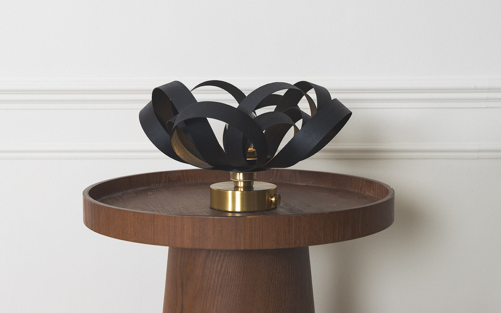 Noctis Skipper Portable Table Light