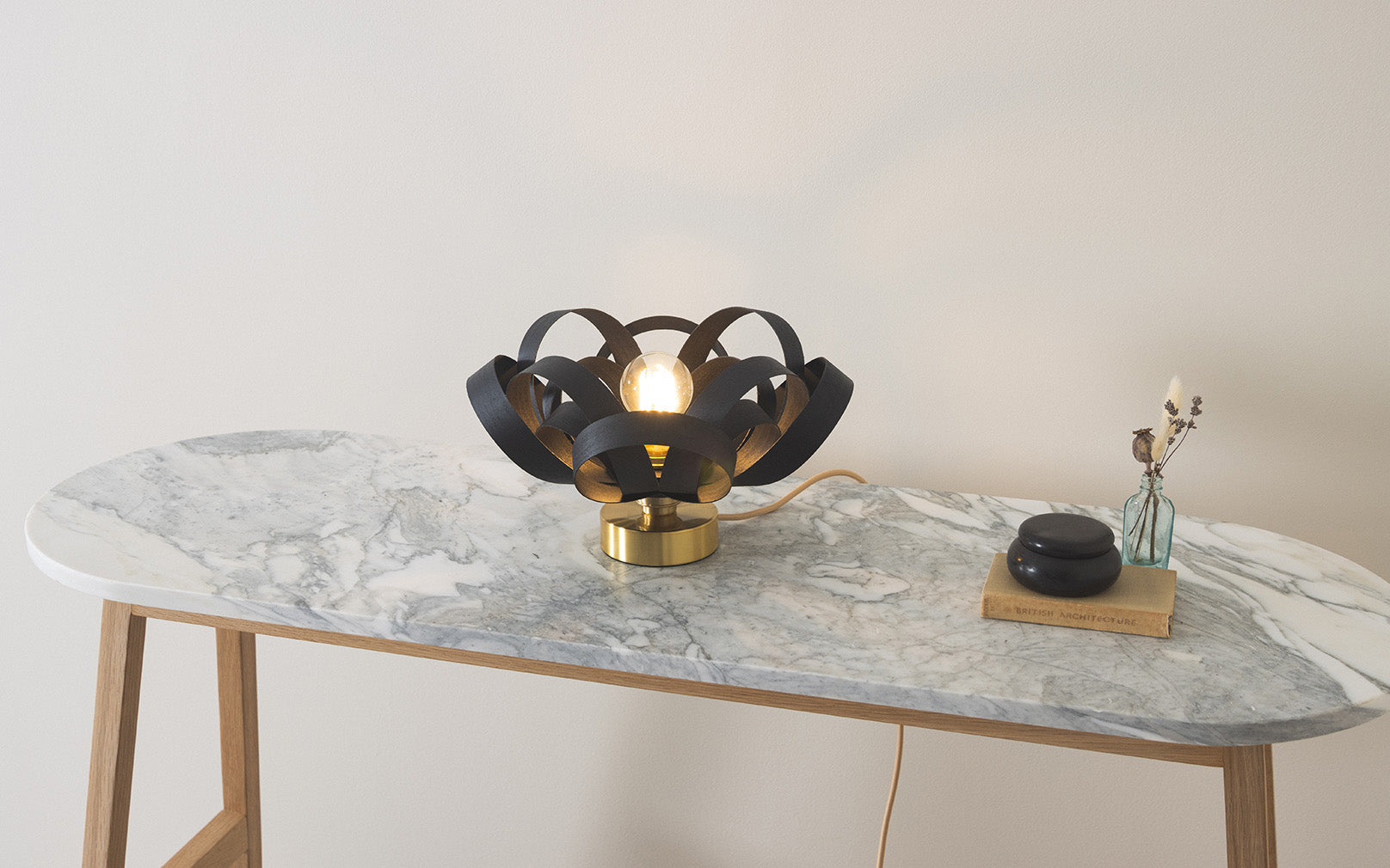 Noctis Skipper Table Light