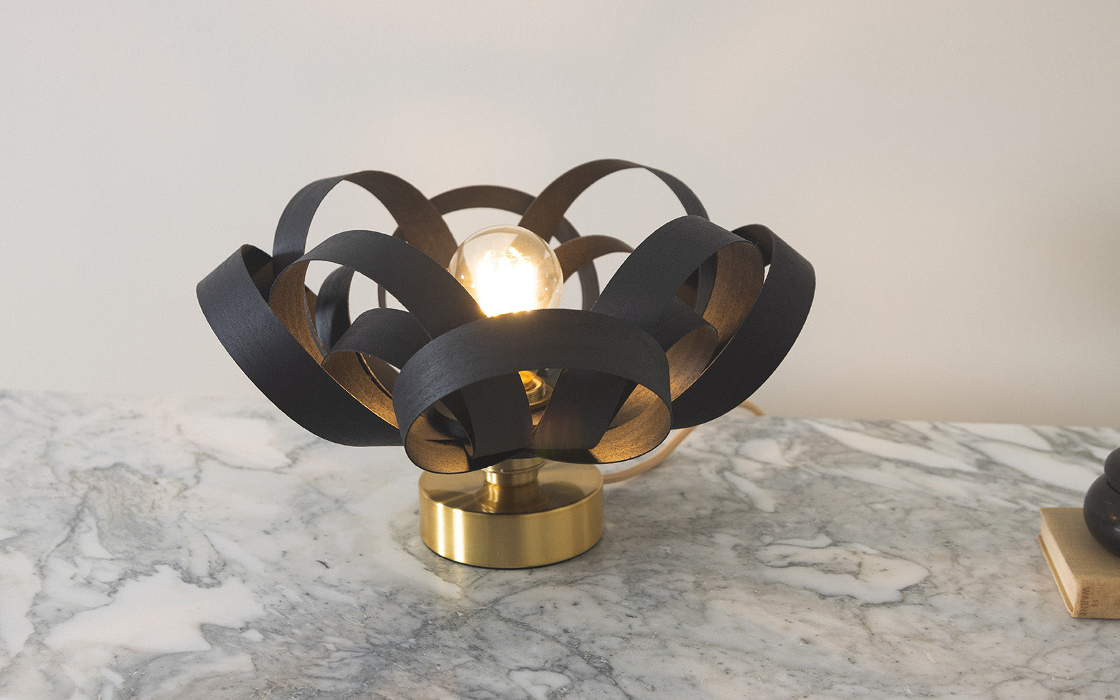 Noctis Skipper Table Light