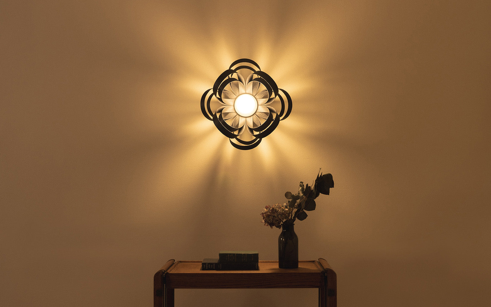 Noctis Skipper Small Wall Light