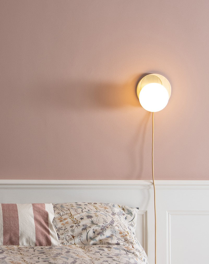 Plug & Switch Wall Lights