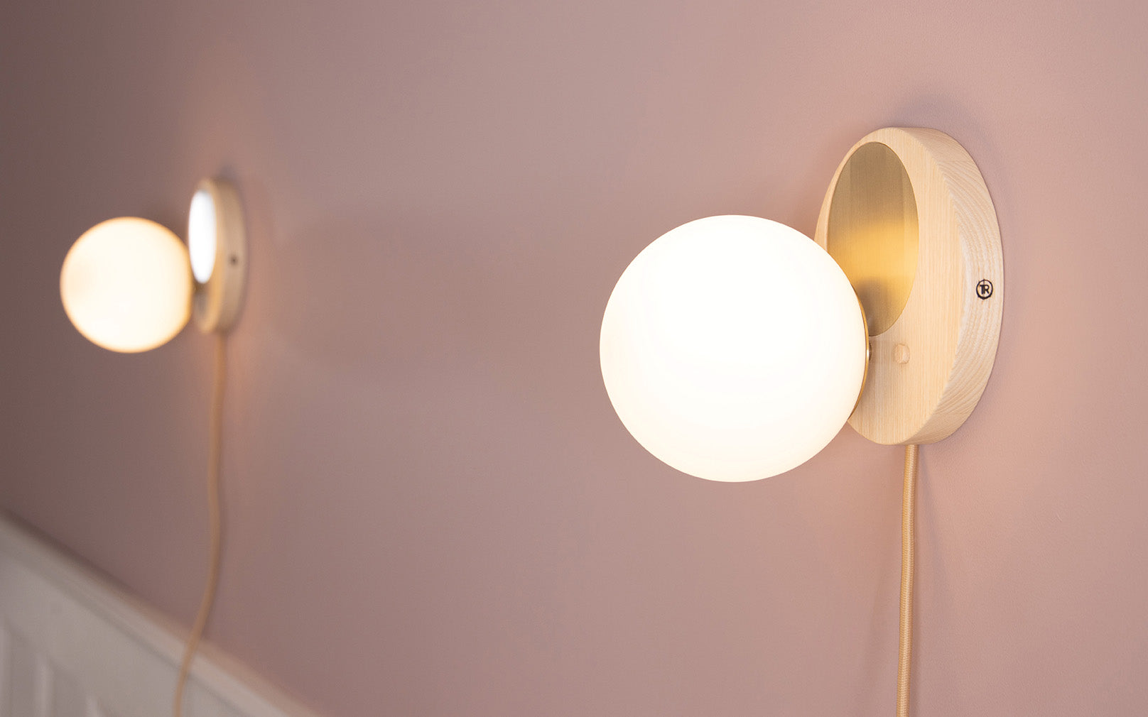 Raya Wall Light | Tom Raffield