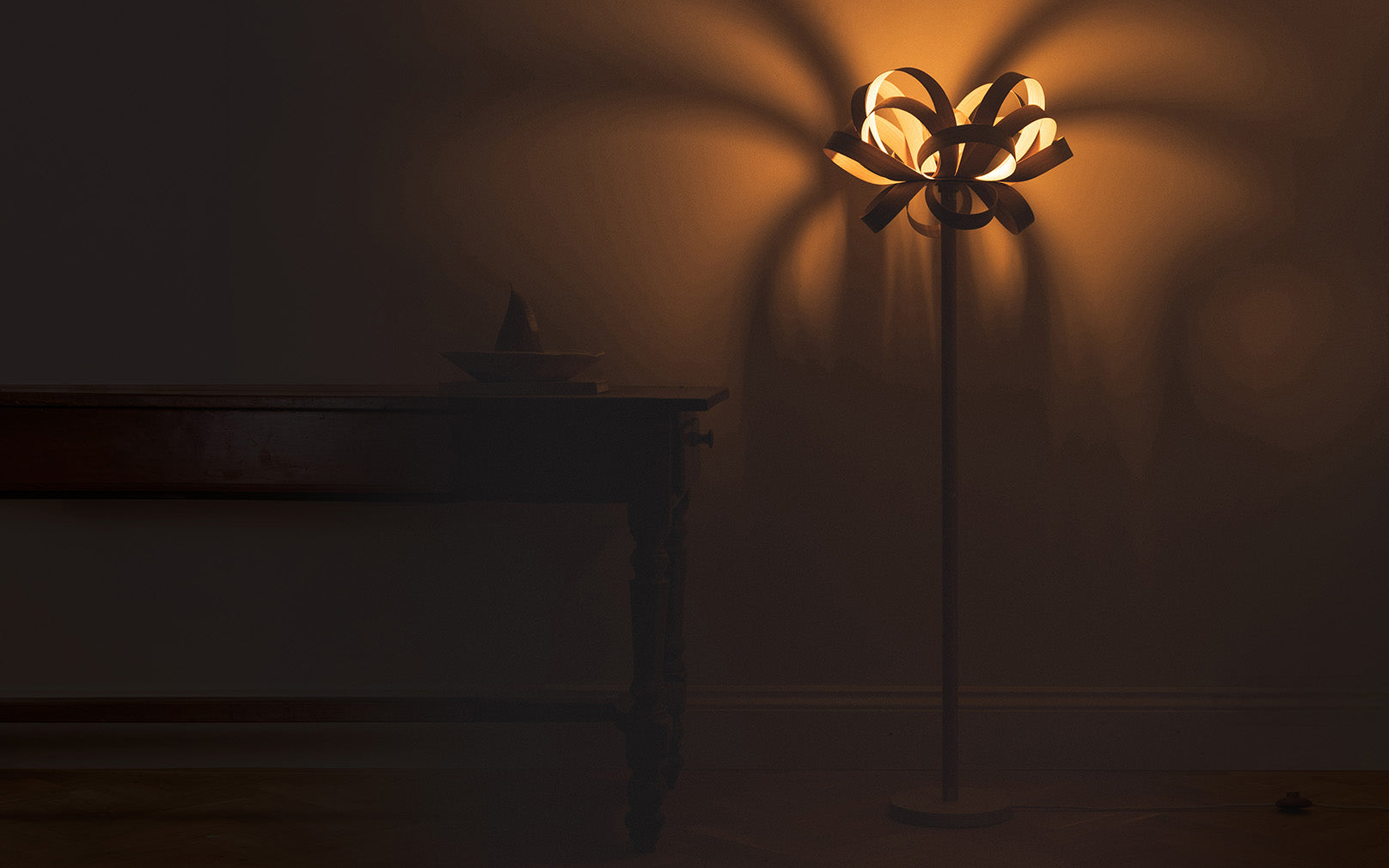 Skipper - Marble Floor Light