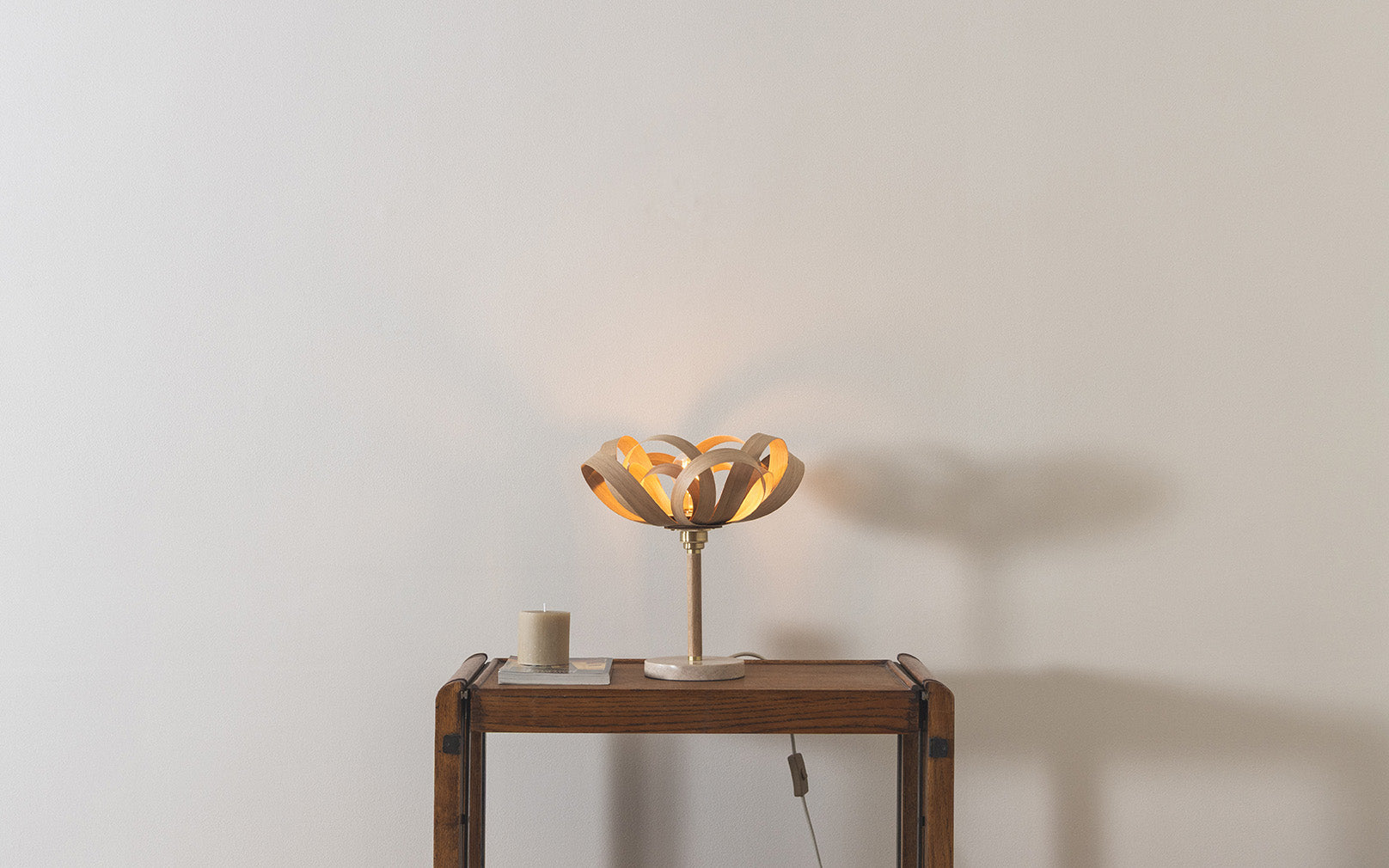 Skipper - Marble Table Light