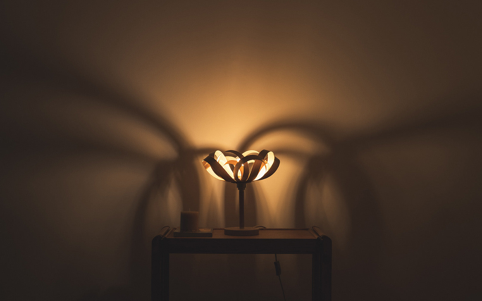 Skipper - Marble Table Light
