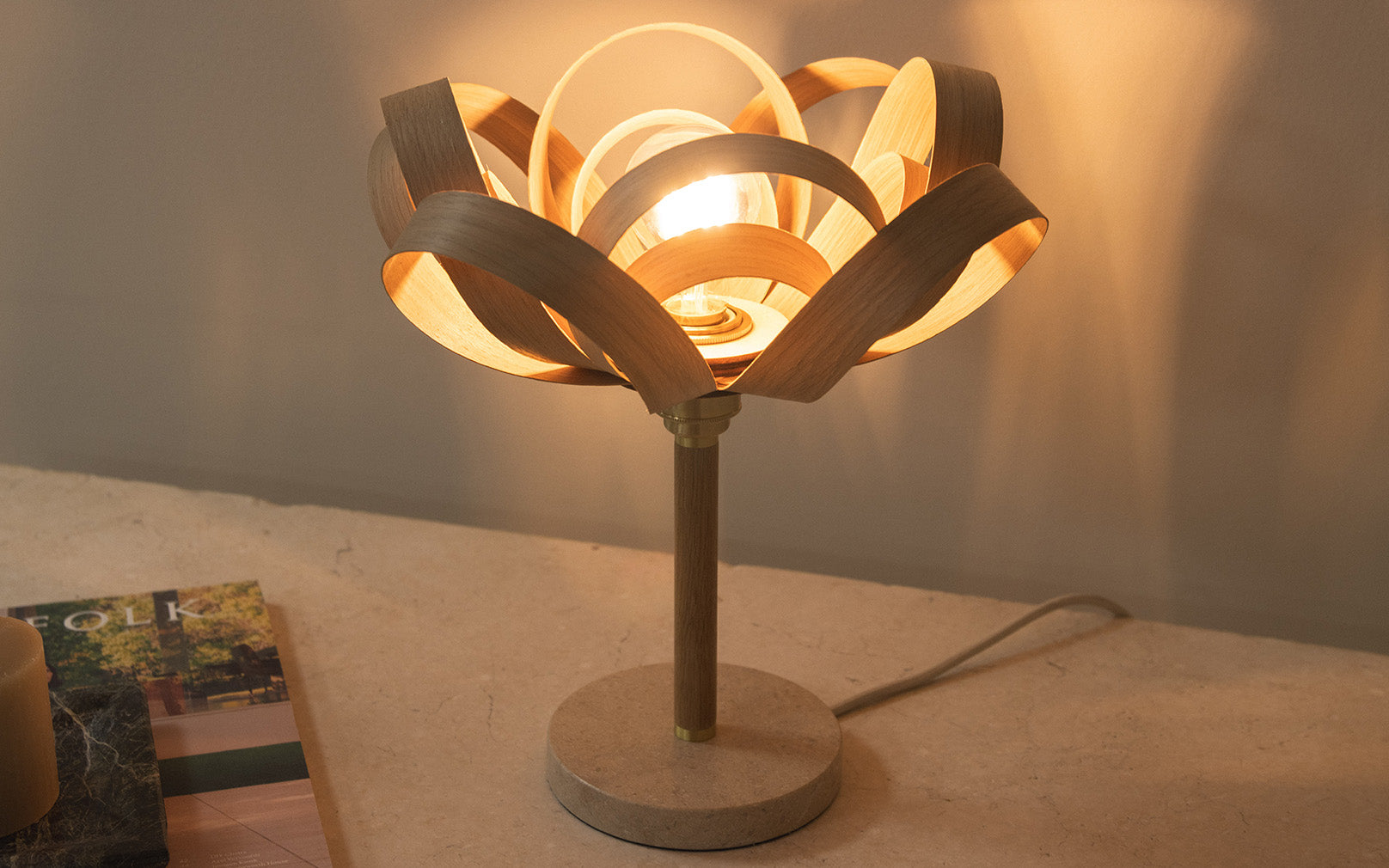 Skipper - Marble Table Light