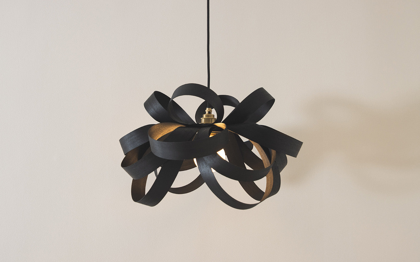 Noctis Skipper Pendant Small