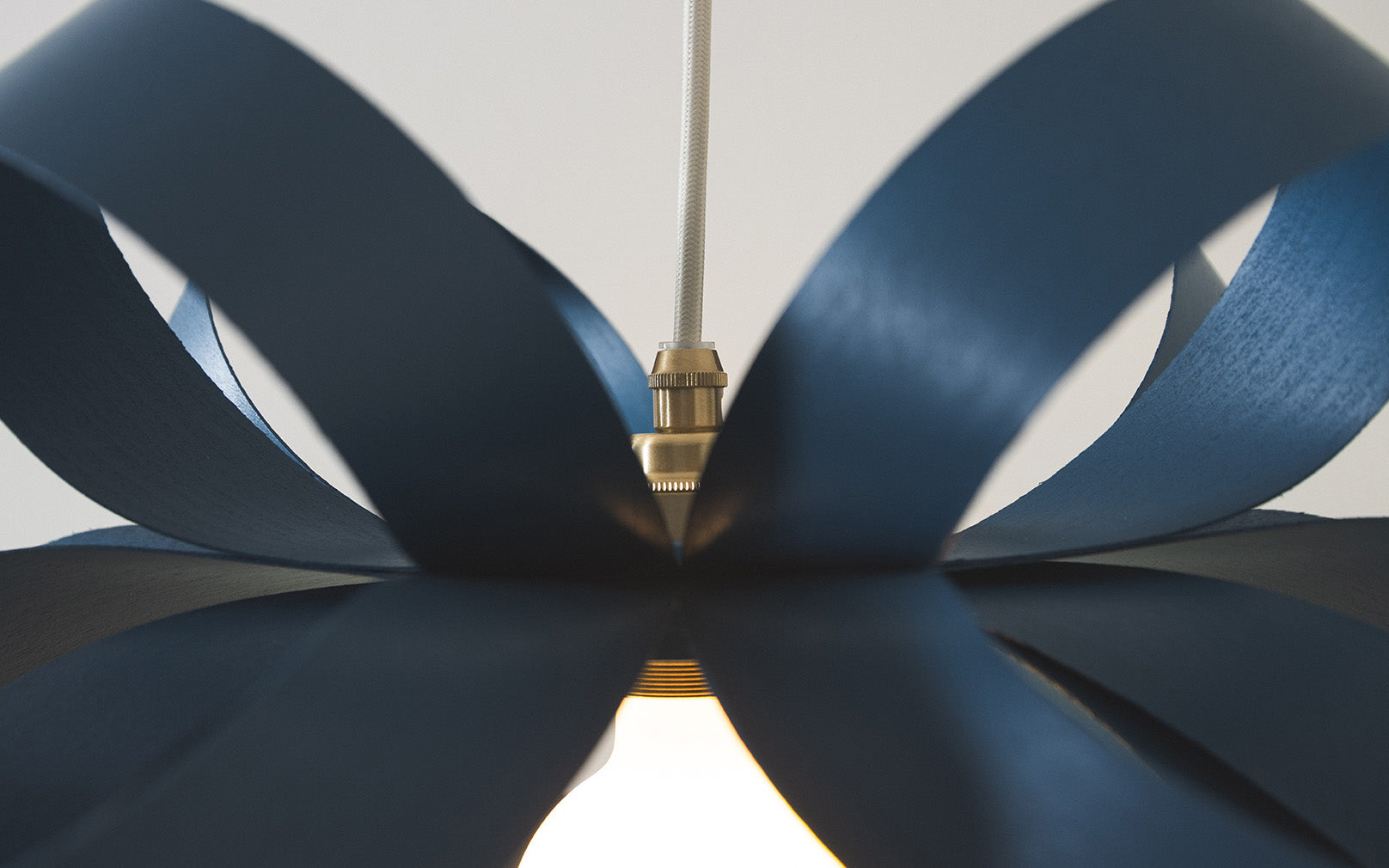 Cove Skipper Pendant Small