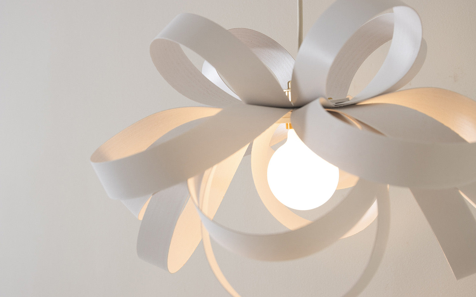 Cove Skipper Pendant Small