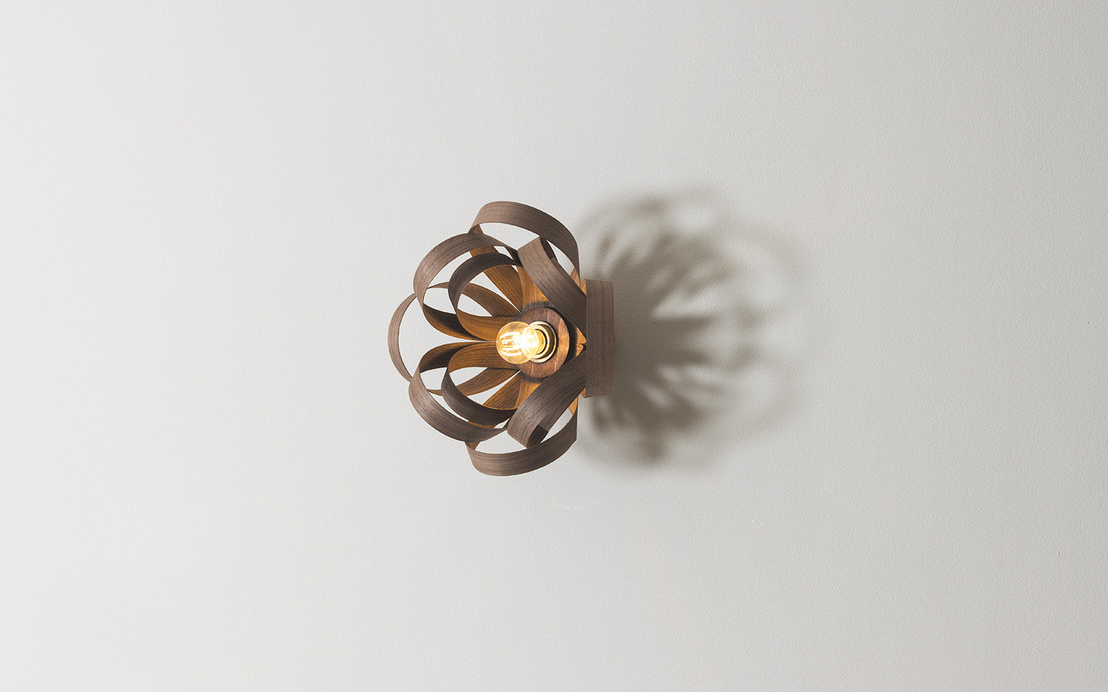 Skipper Wireless Wall Light