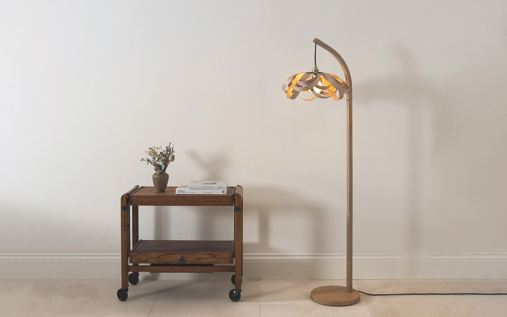 Skipper Small - Stem Floor Light