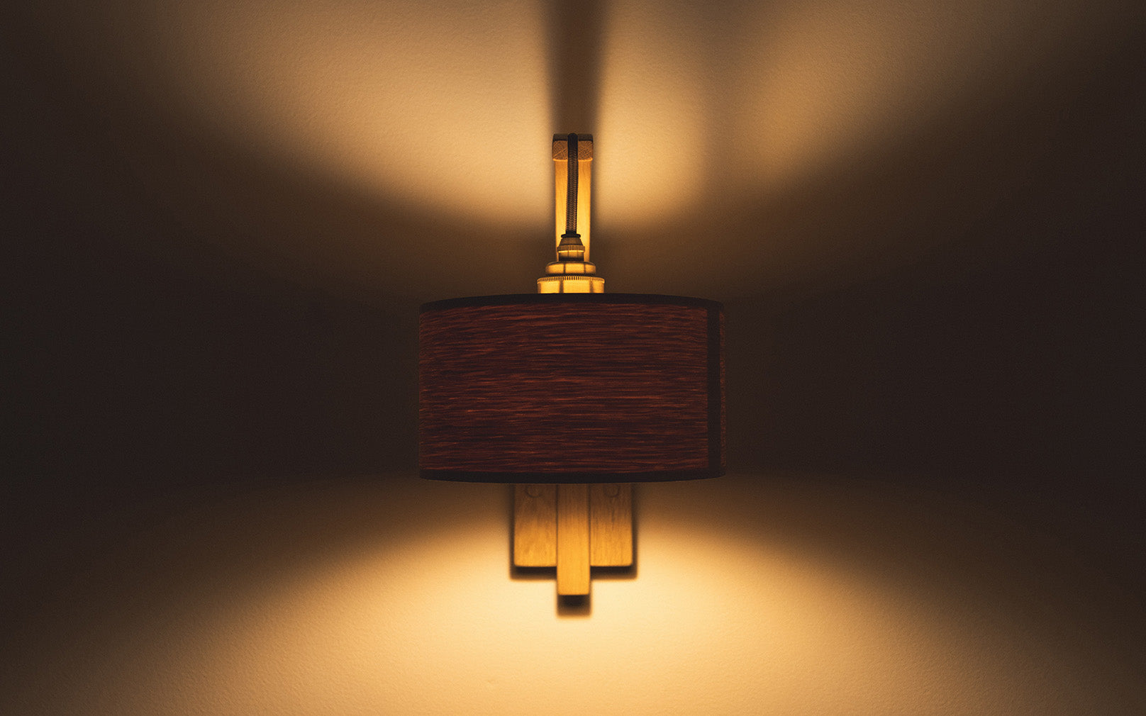 Stem Wall Light