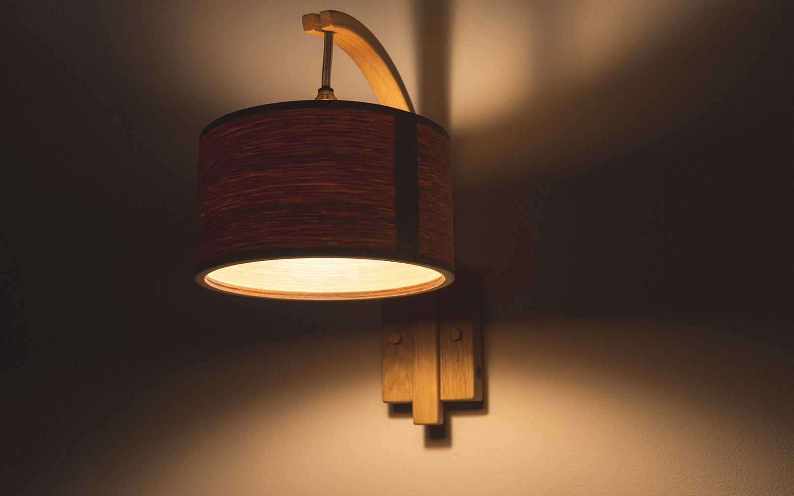 Stem Wall Light