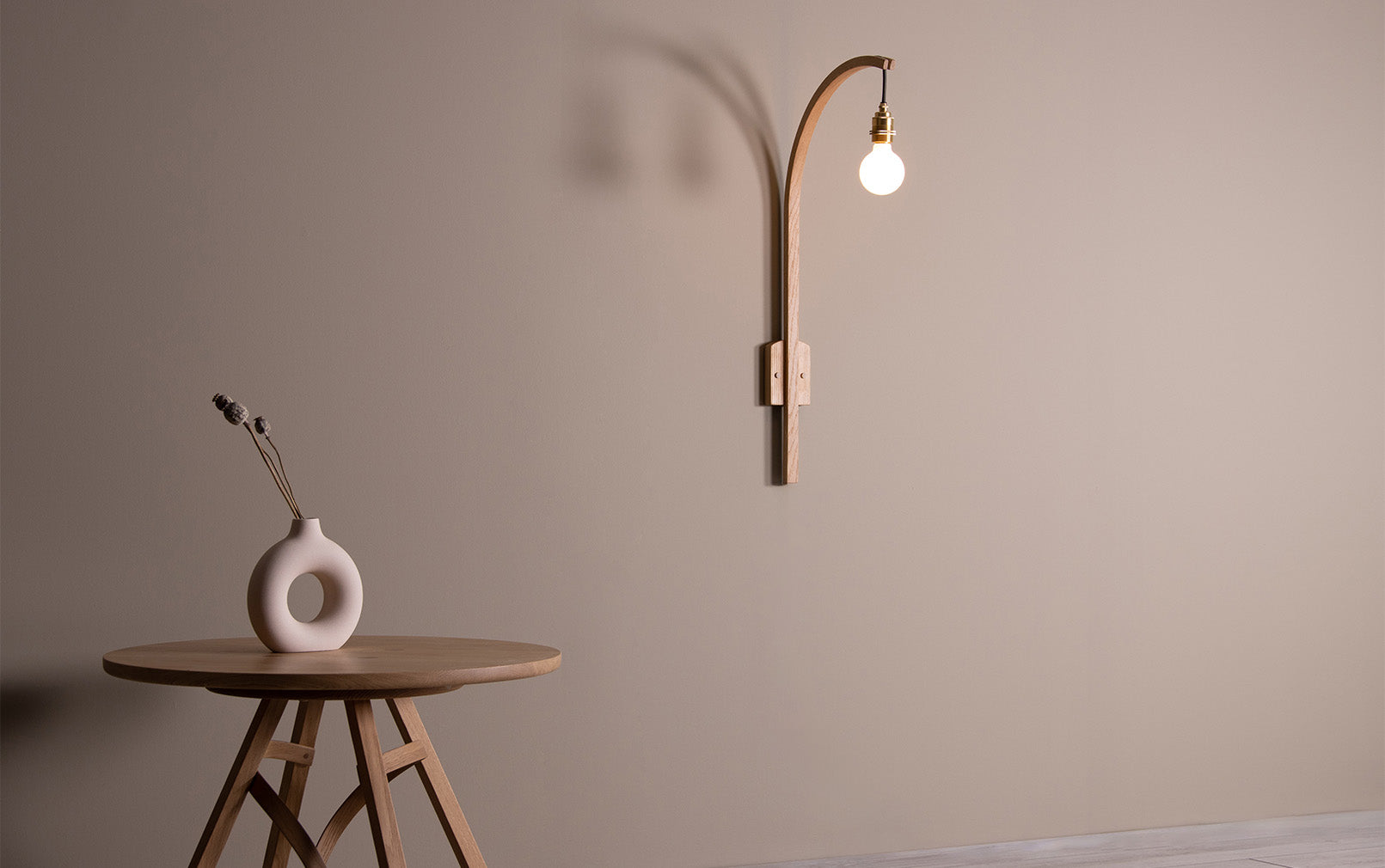 SECONDS - Tilow Wall Light