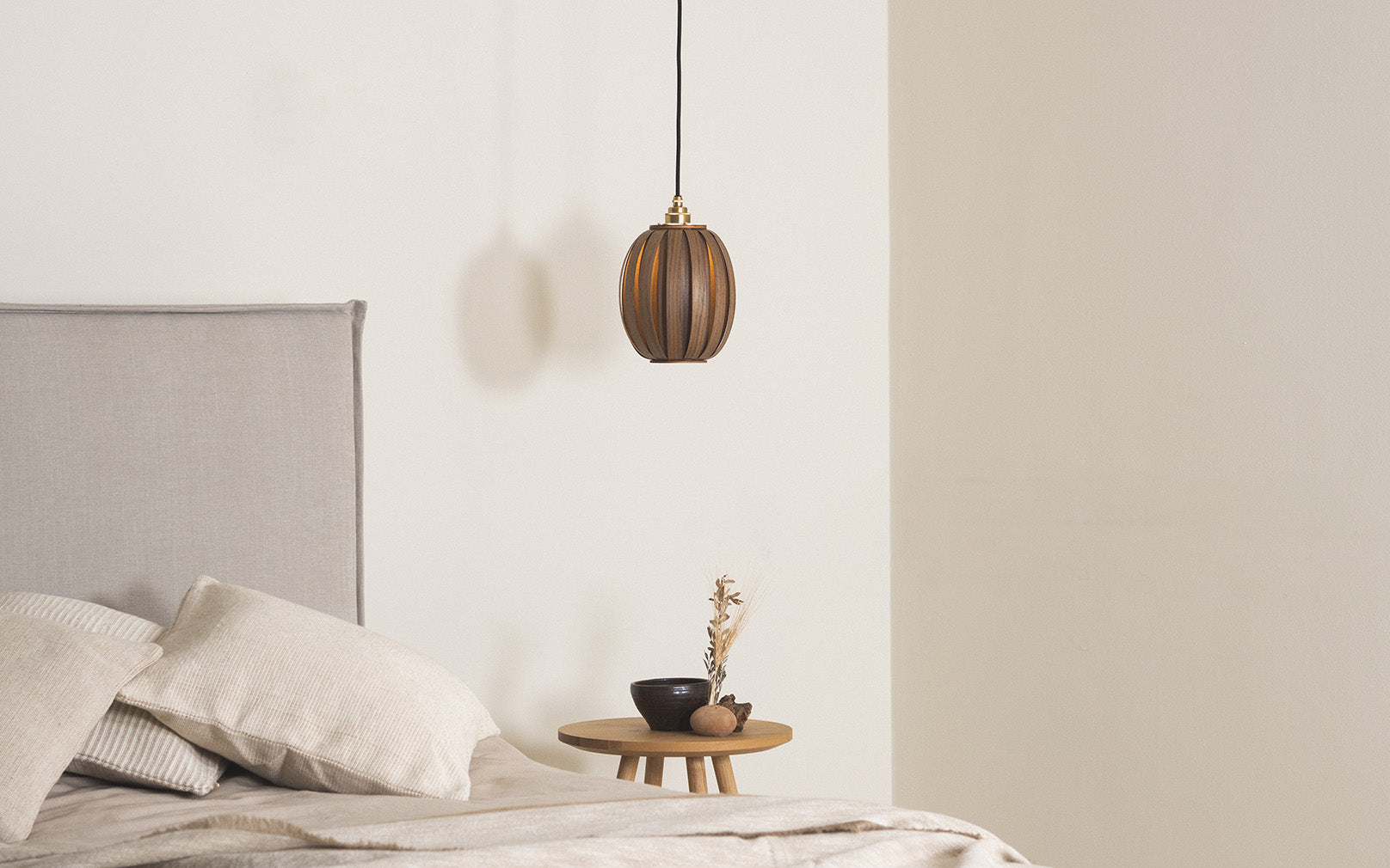Urchin Oval Pendant