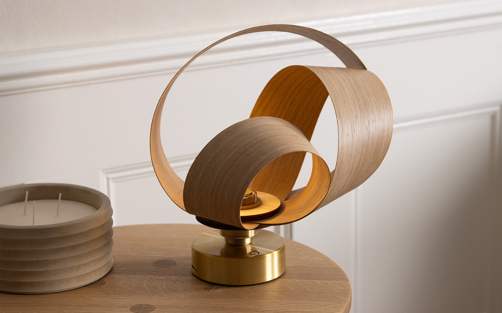 Verso Portable Table Light | Tom Raffield