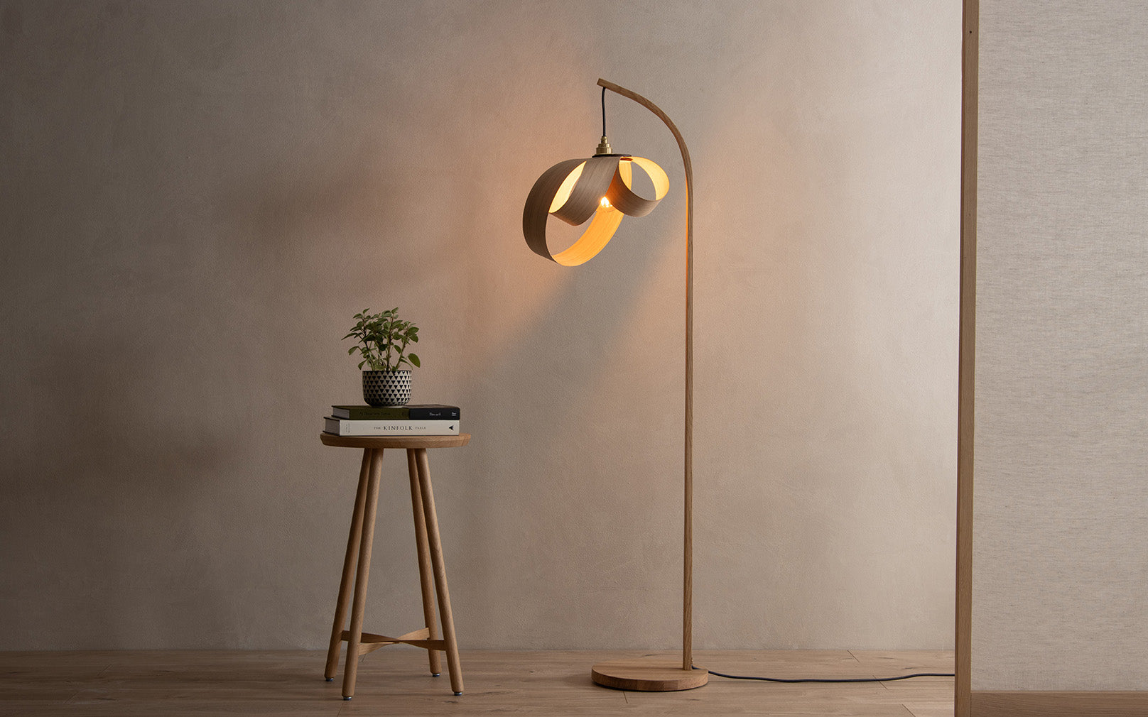 Verso Small Stem Floor Light Tom Raffield