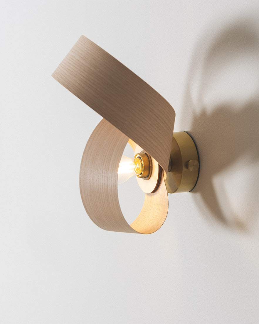 Verso Wireless Wall Light