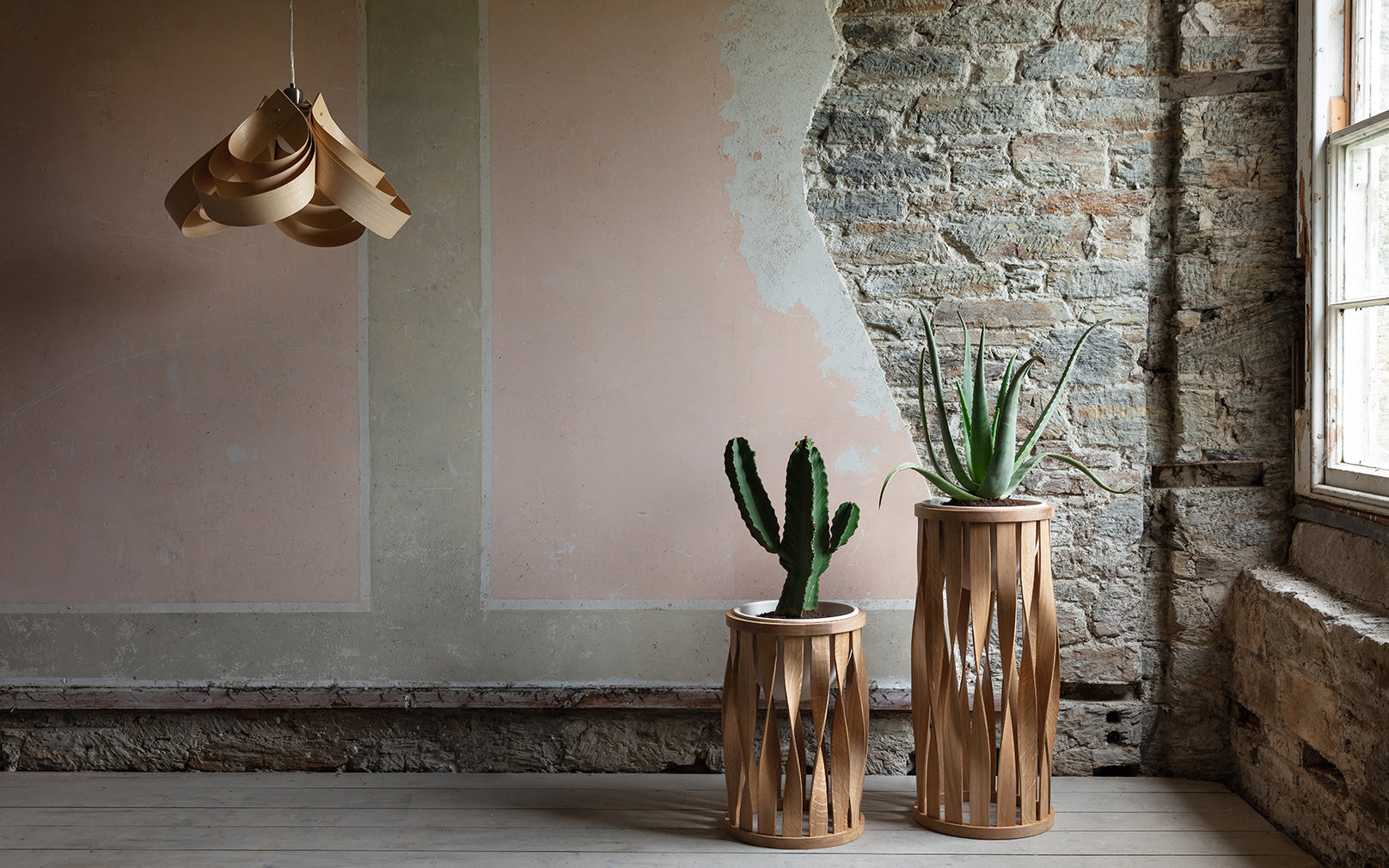 Merryn Floor Standing Planter