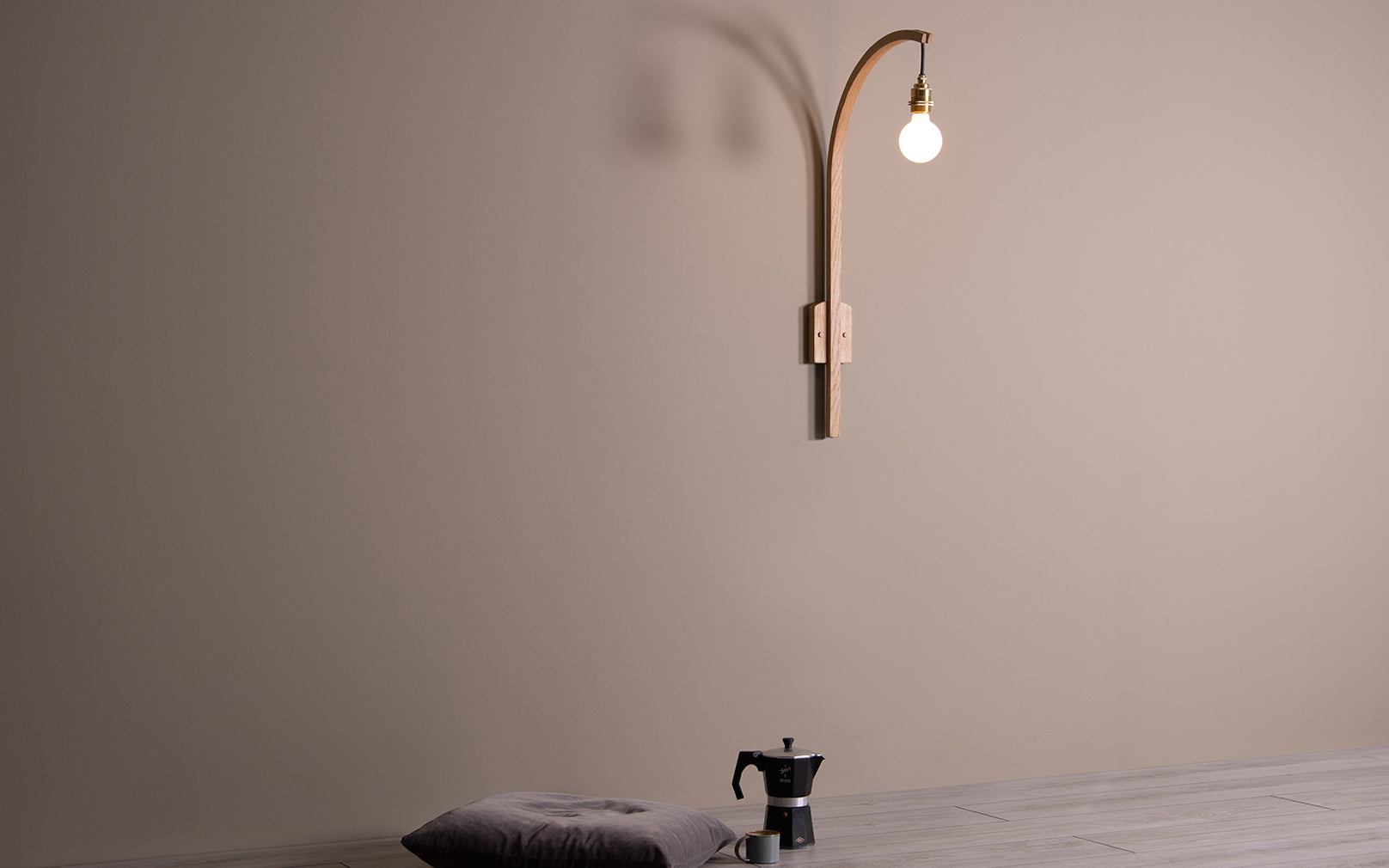 Tilow Wall Light