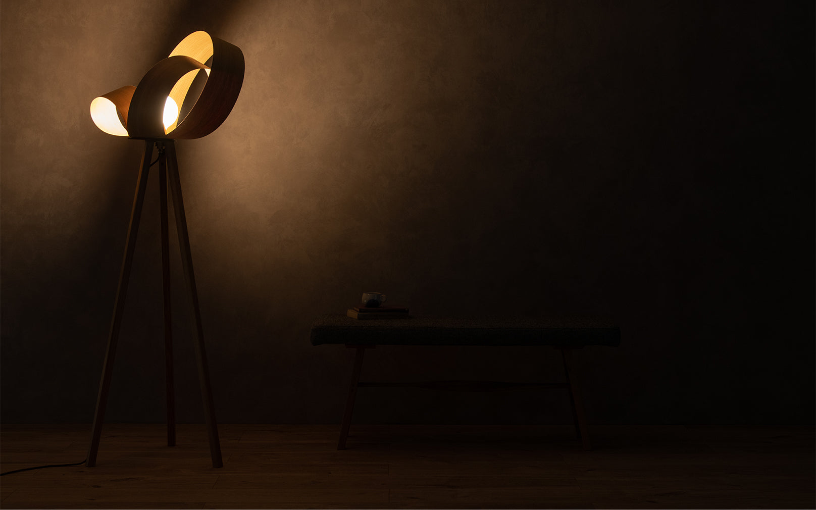 Verso Floor Light